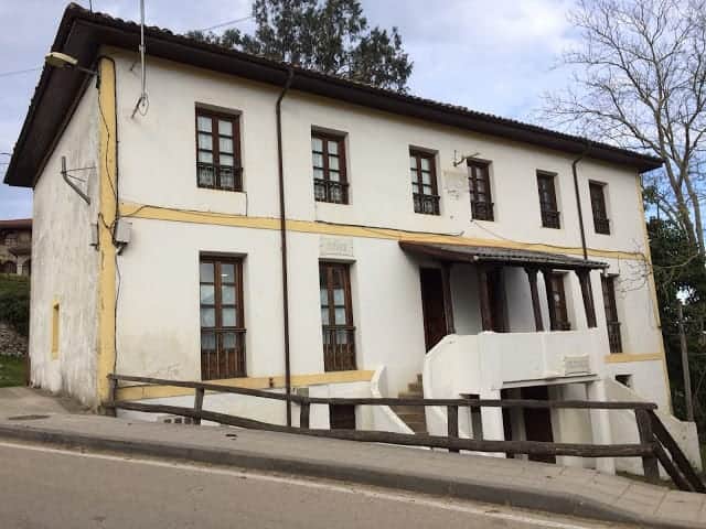“TENER ALUMNOS DE DIFERENTES EDADES EN EL AULA ES FANTÁSTICO PARA LOS ALUMNOS, UNOS APRENDEN DE OTROS Y SE AYUDAN ENTRE SI”