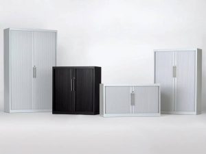 Armarios metálicos con puerta de persiana