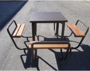 Mesa 4 Bancos