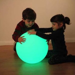 Pelota luminosa sensorial