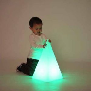 Pirámide luminosa sensorial